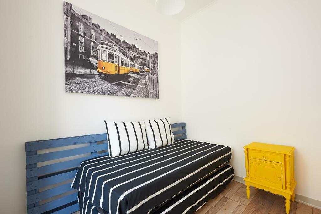 Love Inn Bairro Alto 리스본 외부 사진