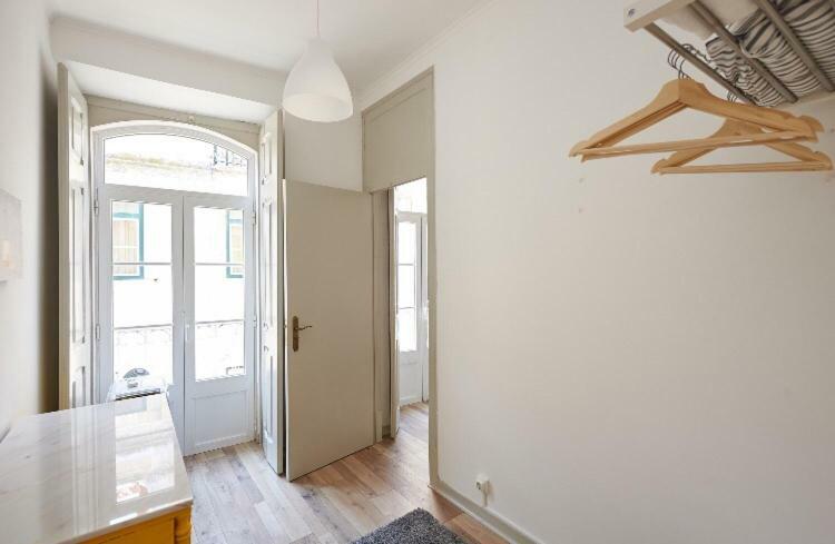 Love Inn Bairro Alto 리스본 외부 사진